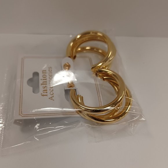 Tri-Hoop Design Earrings - Gold - Picture 3 of 4